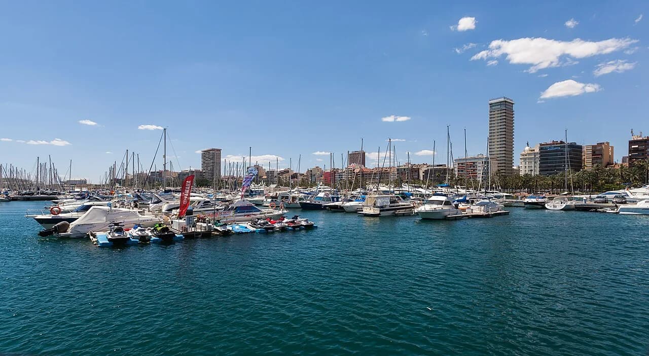 Puerto y frente marítimo de Alicante