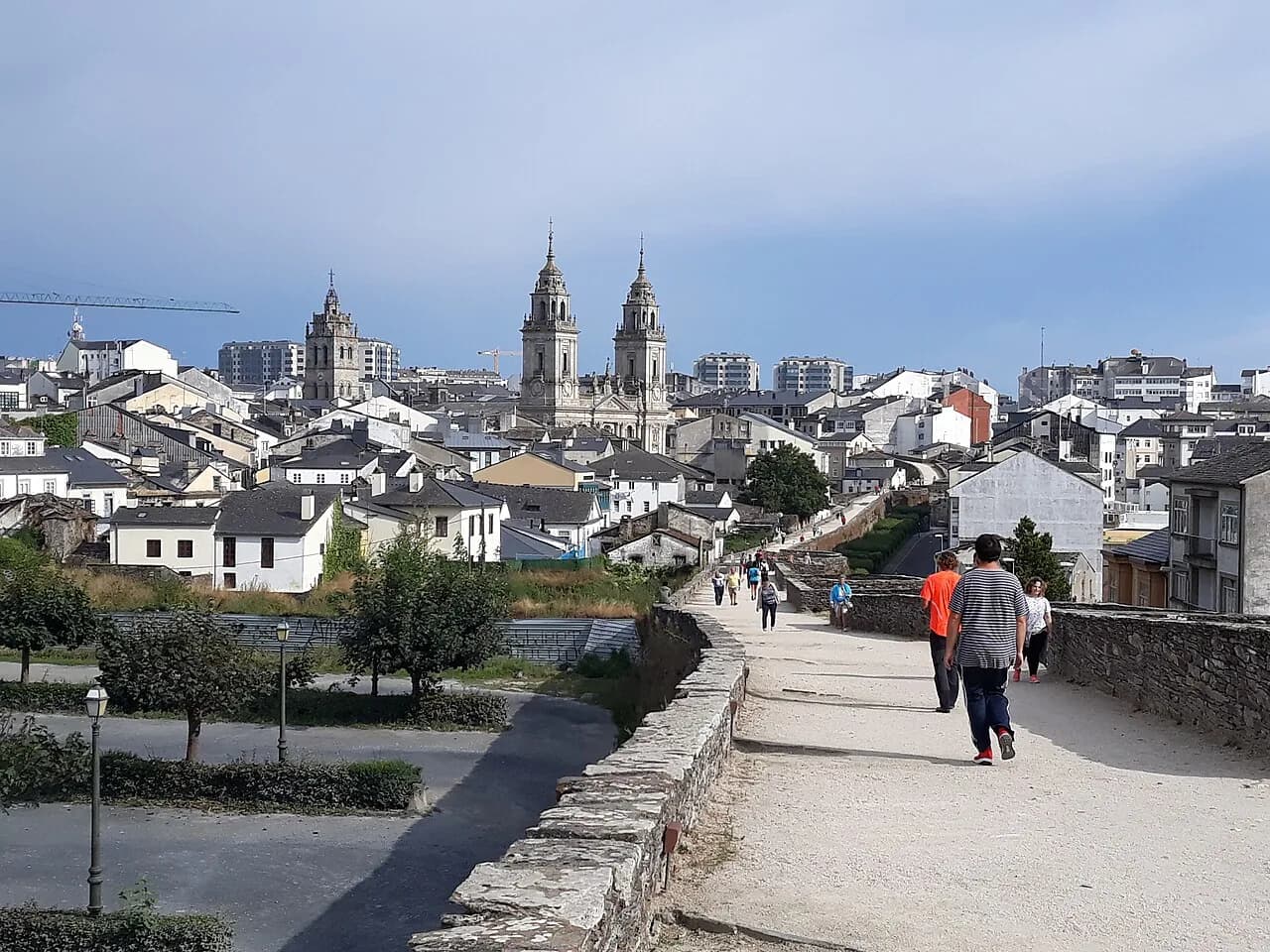 Muralla romana y casco histórico de Lugo